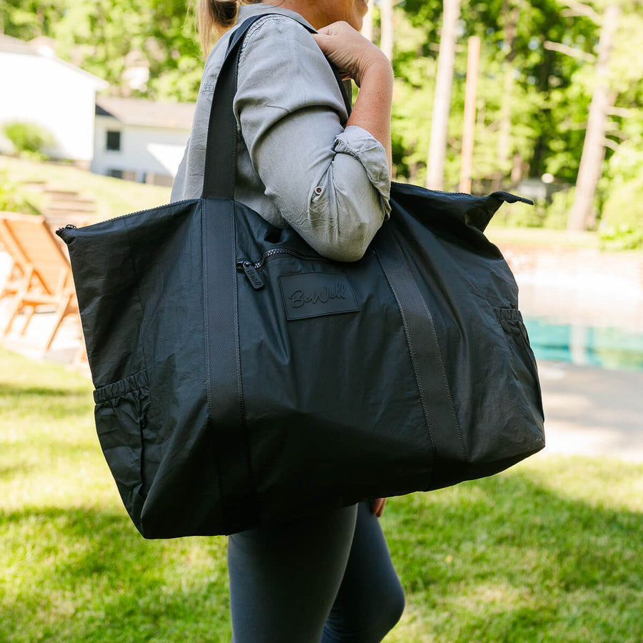 Feel Good Tote Believer Black
